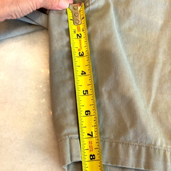 Chaps Men's Khaki Shorts Waist 34 inches flat front and 8 inch inseam - Picture 2 of 6